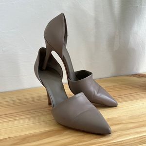 Vince pumps 🎀